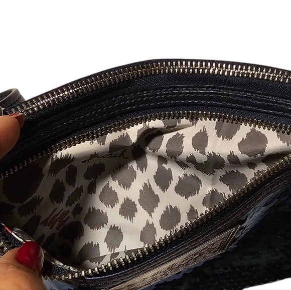 Coach 1941 Poppy Navy Blue Sequins Wristlet - Picture 8 of 9